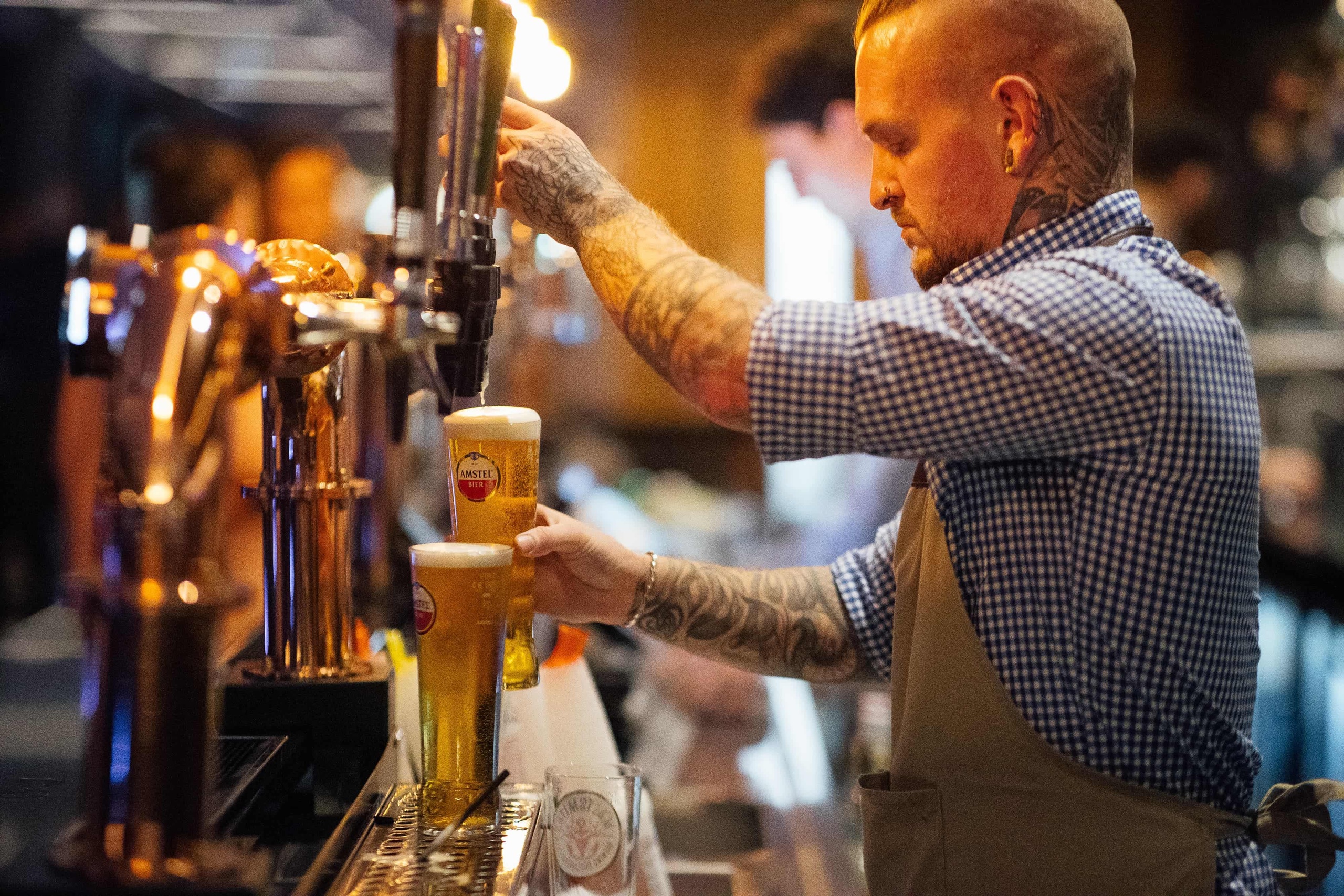 Dulse Bar LCR Event with Beer Pouring